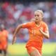 Tak Hanya Jago di Lapangan, Ini Bukti Lieke Martens Sosok Pemimpin Sejati