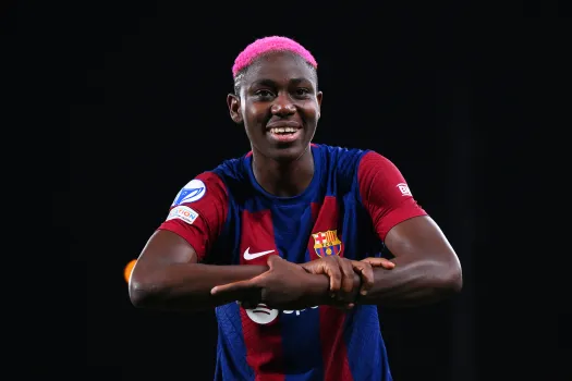 Asisat Oshoala: Kisah Sang Singa Betina dari Afrika yang Menggemparkan Eropa