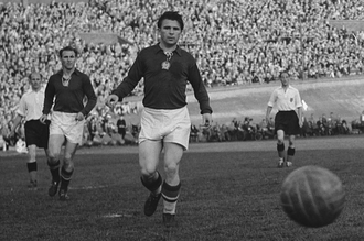 Ferenc Puskás: Legenda Hungaria yang Menaklukkan Dunia Sepak Bola