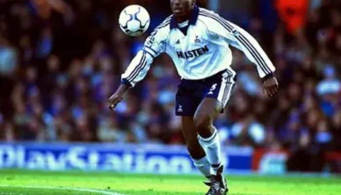 Biografi Sol Campbell: Bek Legendaris Inggris, Fakta Unik, dan Perjalanan Kontroversial dari Tottenham ke Arsenal