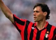 Mengapa Marco van Basten Masih Disebut Striker Terbaik Sepanjang Masa?