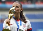 Apa yang Membuat Alex Morgan Tak Tergantikan di Timnas AS? Jawabannya Menggugah!