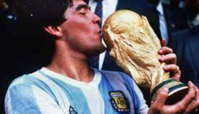 Gol Ajaib & Kontroversi Diego Maradona yang Menggemparkan