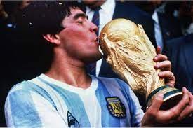 Gol Ajaib & Kontroversi Diego Maradona yang Menggemparkan